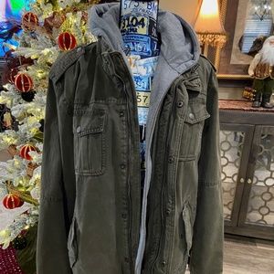 Men's Levi army green coat XL